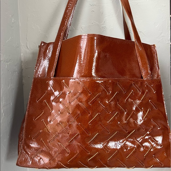 VINTAGE BOTTEGA VENETA BEAUTIFUL LEATHER TOTE - Picture 1 of 7